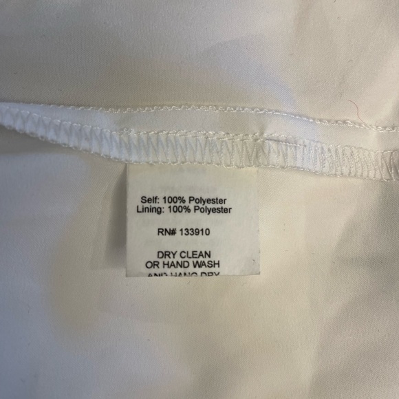 Show Me Your MuMu size Medium White Floral Dress With two Front Slits - Picture 16 of 16